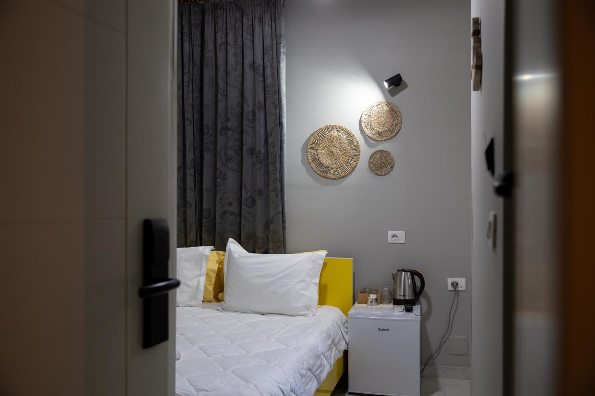 Jonian Boutique Hotel Sarandë Quarto foto