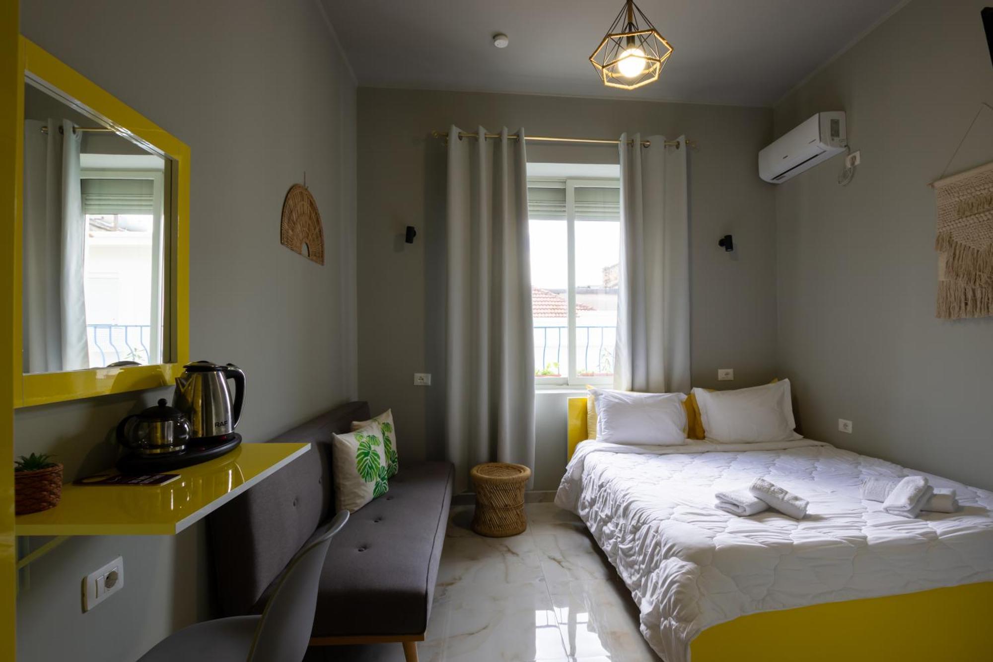 Jonian Boutique Hotel Sarandë Exterior foto